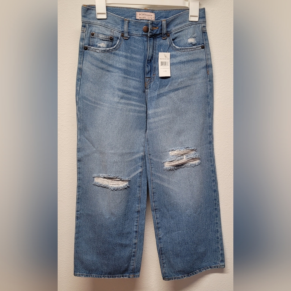 BCBGeneration Wide Leg  Jeans Size 24 Distressed, Destructed Light